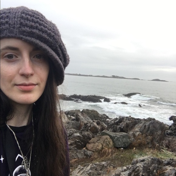 Meet your Posher, Mary: PLEASE READ - Picture 5 of 16